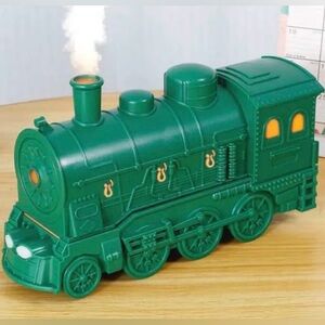 Small train aromatherapy/humidifier with remote control